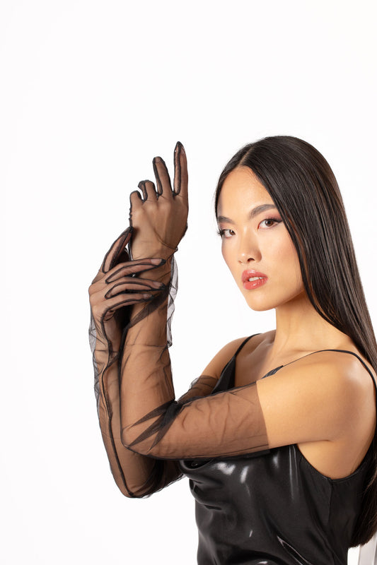 Semi-transparent tulle gloves