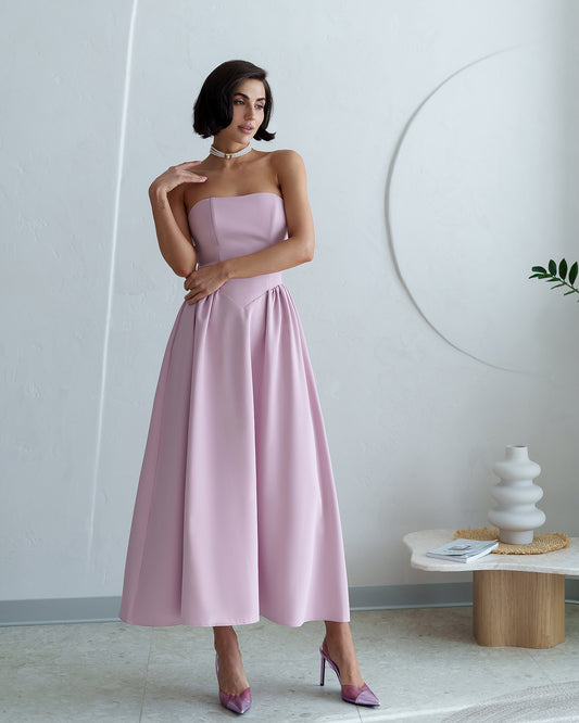 Abito Midi Rosa Cipria con Corpino Strutturato