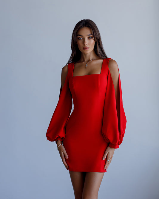 BE SURE – Abito Corto Rosso con Maniche a Spacco