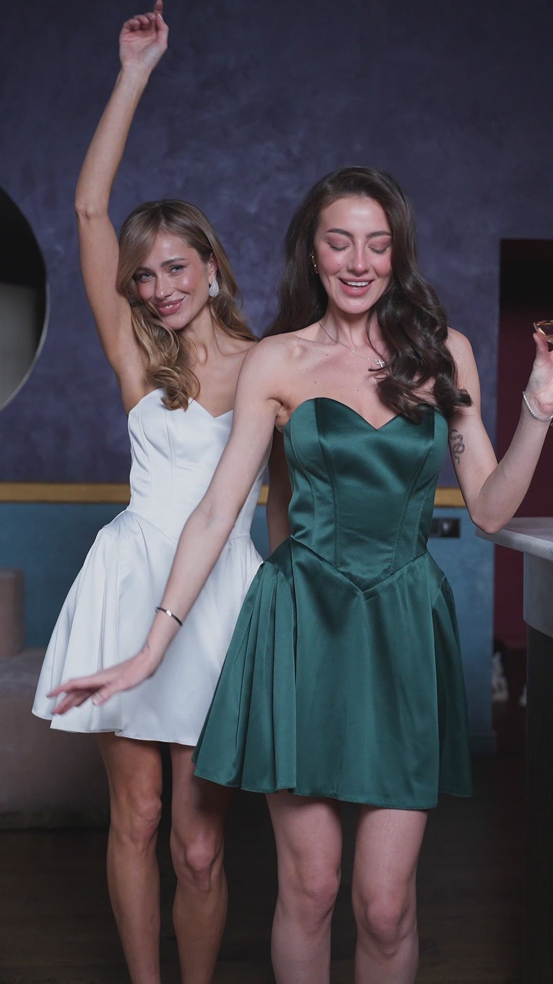Mini abito strutturato con corsetto – Verde Smeraldo | Couture Edition