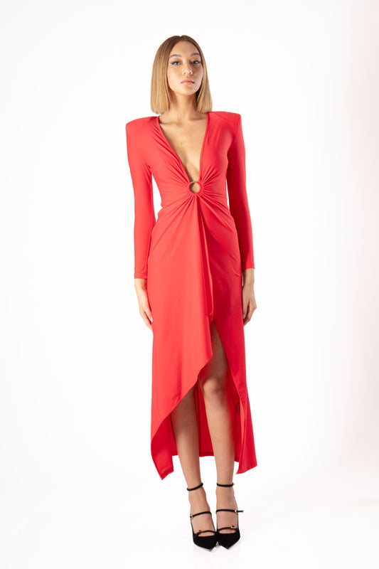 Long neckline dress with red ring