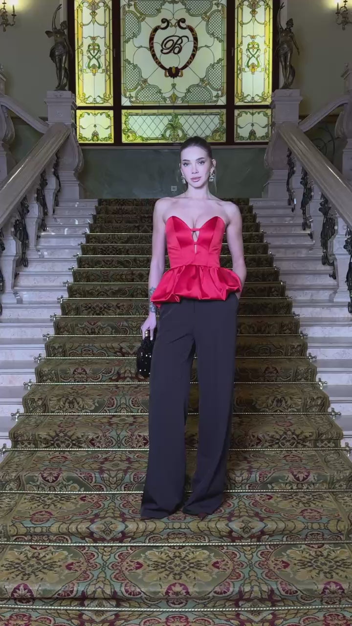 BESURE – Corpetto rosso in raso strutturato push-up