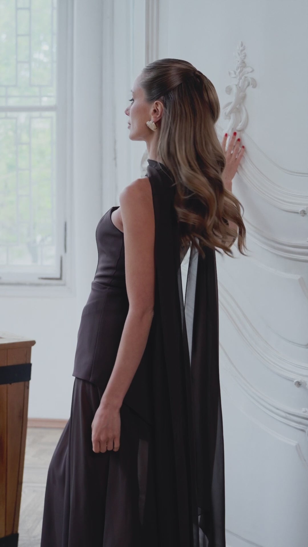 BE SURE Abito Elegante con Corpetto Strutturato Cioccolato
